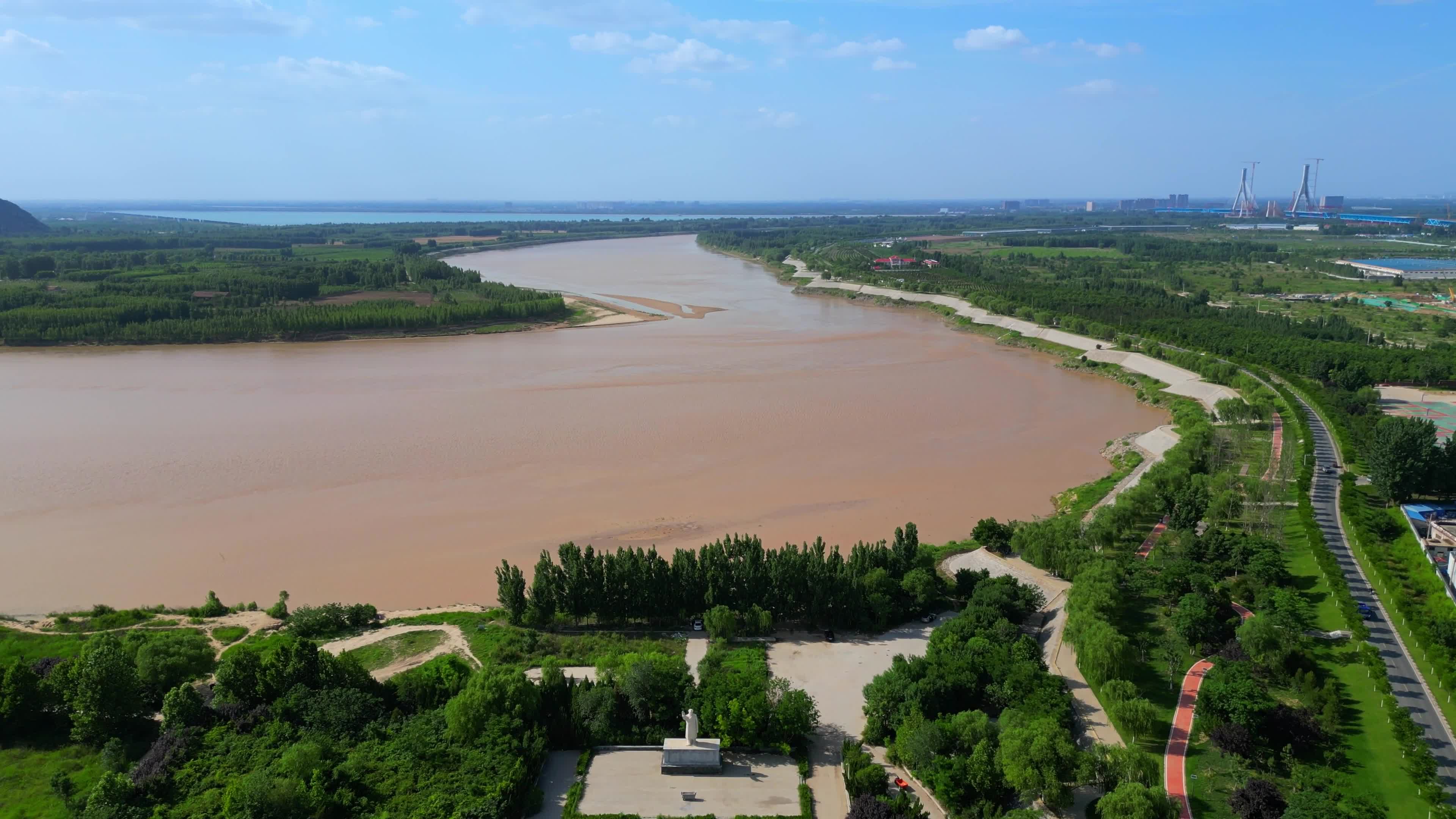 Drone aerial video of the bend of the Yellow River